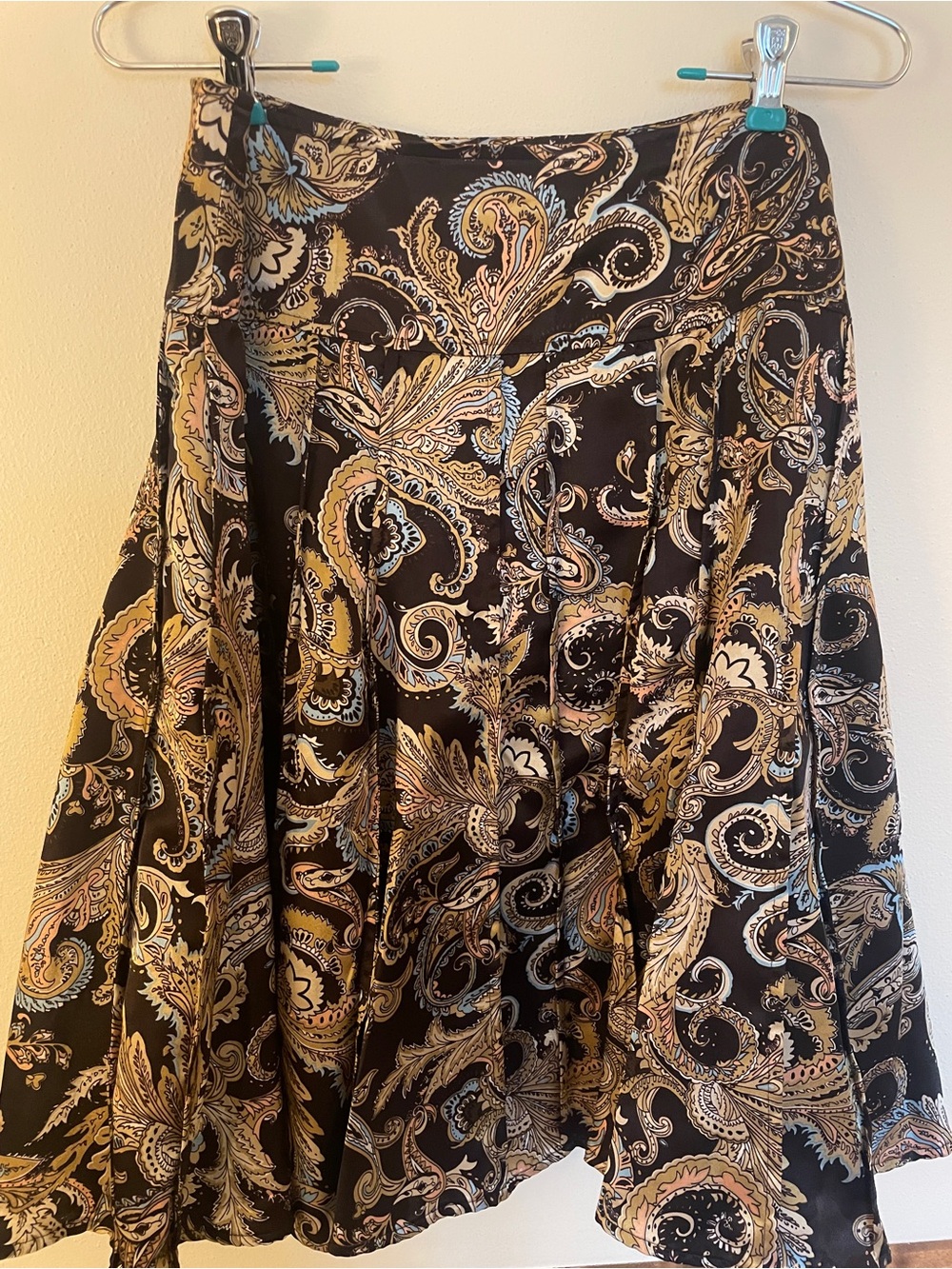Worthington Black Paisley Skirt with Cream and Light Blue Accents